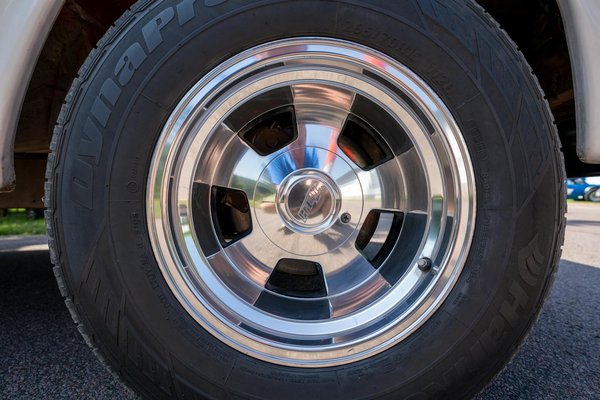 Wat moet ik doen om de veiligheid van mijn voertuig bij een ongeval te waarborgen?